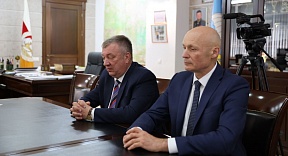 Посол России в Южной Осетии М.М.Кулахметов принял участие во встрече Президента РЮО А.И.Бибилова и заместителя Председателя Правительства Забайкальского края А.В.Гурулева