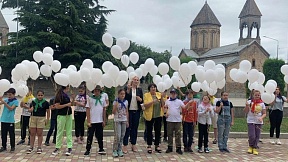 В Южной Осетии почтили память детей, погибших в Донбассе В Южной Осетии почтили память детей, погибших в Донбассе