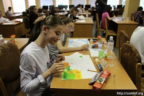 В Цхинвале прошел конкурс-акция детского рисунка «Россия глазами детей Южной Осетии», посвящённый Дню России