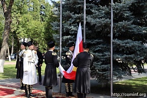 Временный поверенный в делах России в Южной Осетии А.В.Журов посетил торжественную церемонию поднятия государственного флага Республики Южная Осетия