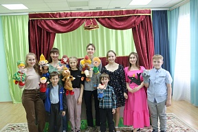 Маленькие артисты Посольства России в Южной Осетии посетили с гастролями детский сад при 4 российской военной базе
