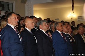 Посол России в Южной Осетии М.М.Кулахметов принял участие в торжественном собрании в Государственном драматическом театре им.К.Хетагурова, посвященное 15-летию признания независимости Южной Осетии Россией