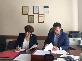 Уполномоченные по правам ребенка Южной и Северной Осетии подписали соглашение о взаимопомощи