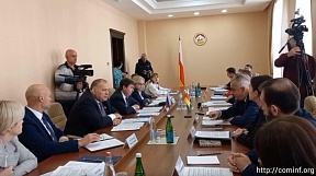 Отсутствие в Цхинвале психиатрической больницы обсудили в парламенте республики с российскими коллегами