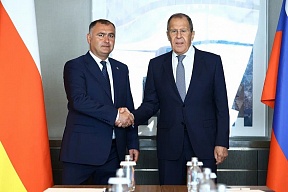 Вступительное слово Министра иностранных дел Российской Федерации С.В.Лаврова в ходе переговоров с Президентом Республики Южная Осетия А.Э.Гаглоевым и Министром иностранных дел А.М.Джиоевым, Сочи, 3 октября 2023 года